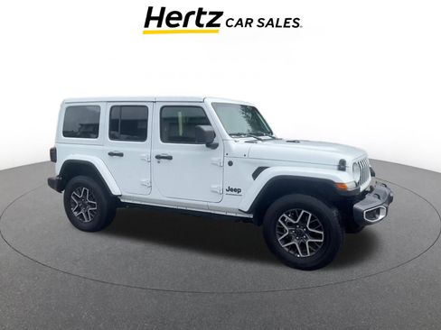 Used 2025 Jeep Wrangler Sahara image 1