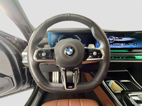 Used 2024 BMW 740i xDrive w/ Premium Package 2 AWD/4WD image 11