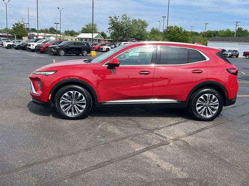 Used 2025 Buick Envision Preferred AWD/4WD image 3