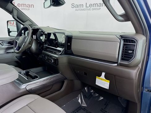 New 2026 Chevrolet Silverado 2500 LTZ w/ LTZ Convenience Package AWD/4WD image 30