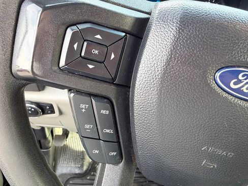 Used 2020 Ford F250 XL w/ STX Appearance Package image 28