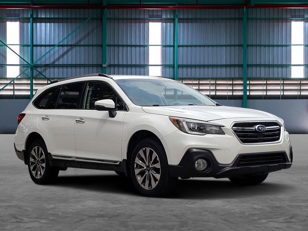 Used 2018 Subaru Outback 3.6R Touring w/ Popular Package #3 AWD/4WD image 6