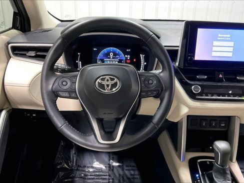 Certified 2024 Toyota Corolla Cross XLE w/ Convenience Package image 6