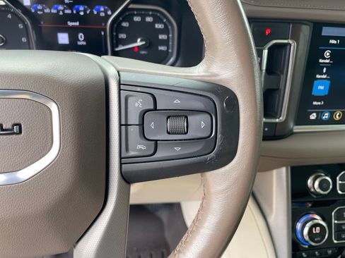 Used 2021 GMC Yukon XL Denali w/ Denali Premium Package RWD image 22