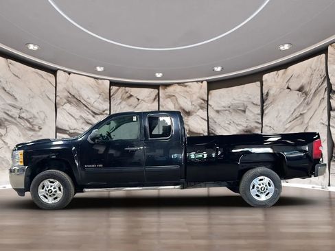 Used 2013 Chevrolet Silverado 2500 LT w/ Suspension Package, Off-Road AWD/4WD image 6