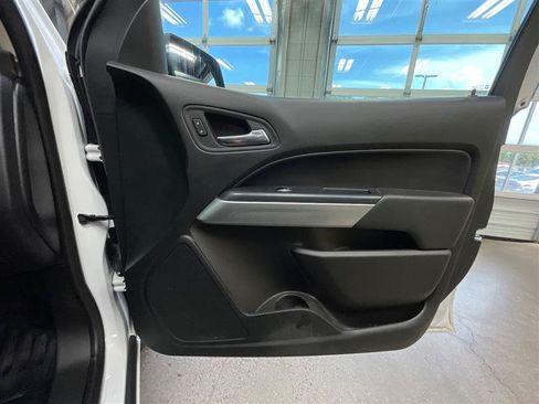 Used 2022 Chevrolet Colorado LT w/ Fleet Safety Package RWD image 21