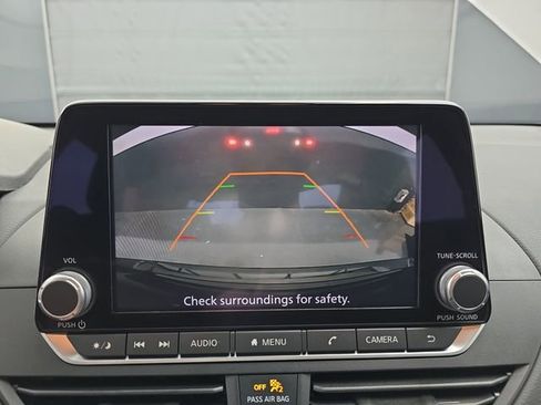 Used 2025 Nissan Altima 2.5 S image 27