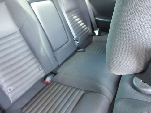 Used 2011 Dodge Challenger RWD image 19