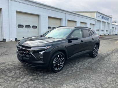 Used 2025 Chevrolet Trax RS w/ Driver Confidence Package