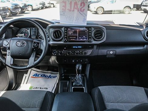 Used 2023 Toyota Tacoma TRD Sport AWD/4WD image 13