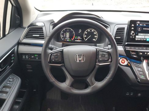 Certified 2025 Honda Odyssey Elite image 17