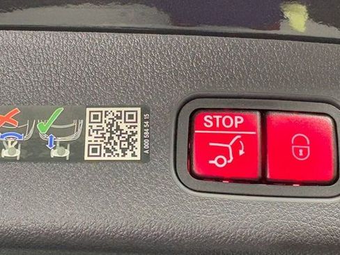 Certified 2025 Mercedes-Benz GLC 350e GLC 350e w/ AMG Line image 35