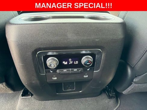 Used 2024 Chevrolet Tahoe High Country AWD/4WD image 37