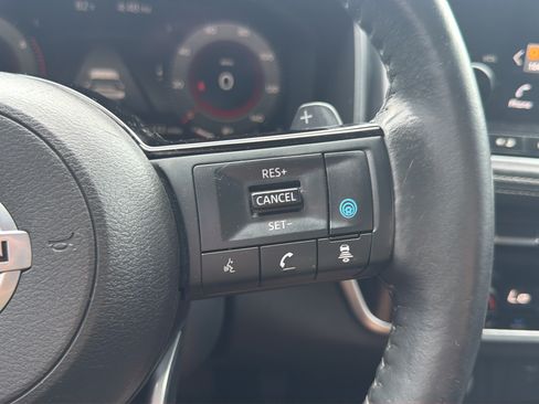Used 2021 Nissan Rogue Platinum AWD/4WD image 21
