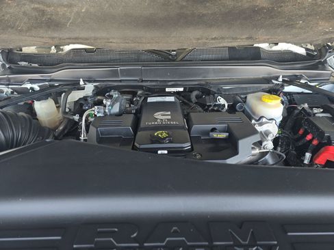 Used 2024 RAM 2500 Tradesman w/ Snow Chief Group AWD/4WD image 14