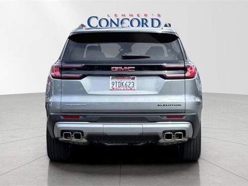 Used 2025 GMC Acadia Elevation image 5