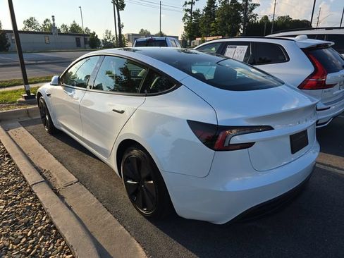 Used 2025 Tesla Model 3 RWD image 3
