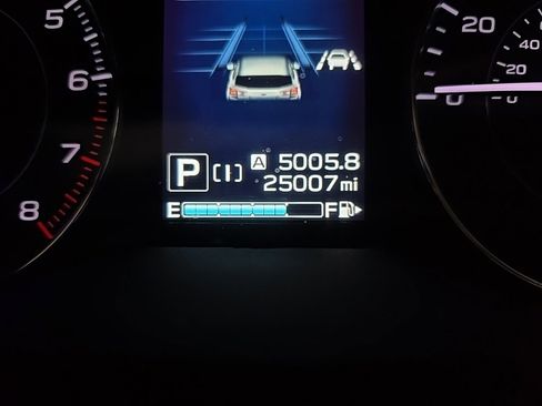 Used 2023 Subaru Impreza 2.0i Limited image 23