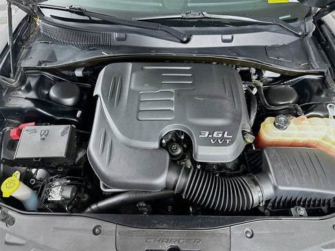 Used 2023 Dodge Charger SXT image 31