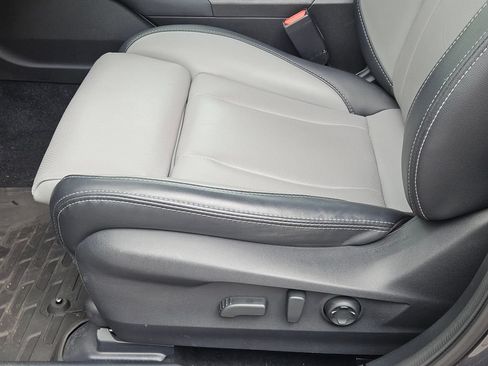 Used 2023 Subaru Outback Limited XT AWD/4WD image 18