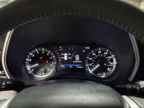 Used 2023 Toyota Highlander XLE AWD/4WD image 34