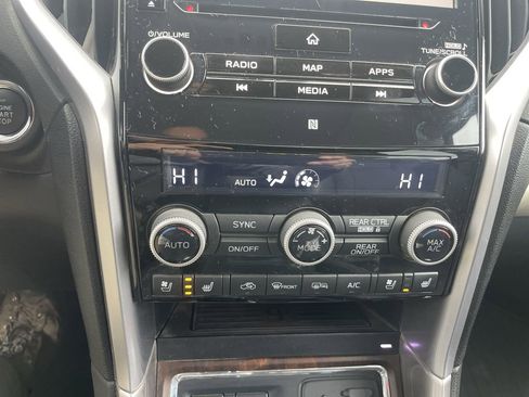 Used 2021 Subaru Ascent Touring w/ Popular Package #2 image 25