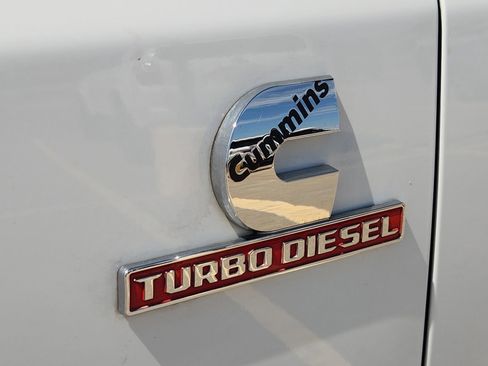Used 2023 RAM 3500 Laramie AWD/4WD image 12