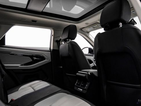 Used 2023 Land Rover Range Rover Evoque R-Dynamic S image 56