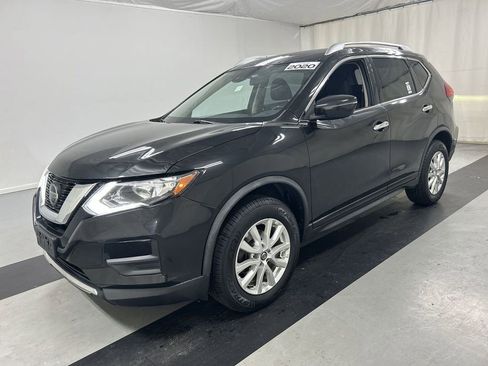 Used 2020 Nissan Rogue SV image 5