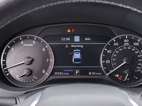 Used 2023 INFINITI QX55 Essential image 18