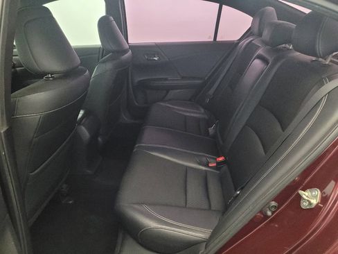 Used 2016 Honda Accord Sport image 18