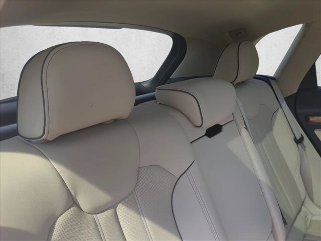 Used 2021 Audi Q5 2.0T Premium Plus w/ Premium Plus Package AWD/4WD image 18