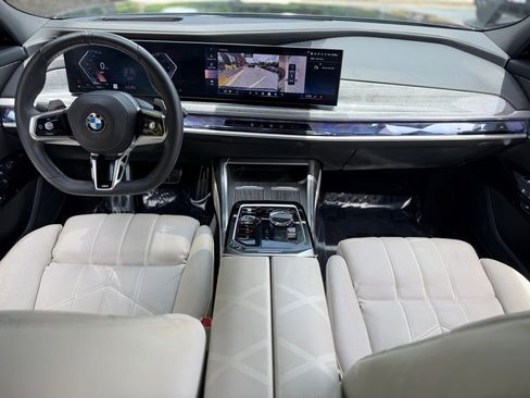 Used 2024 BMW 760i xDrive w/ Executive Package AWD/4WD image 44