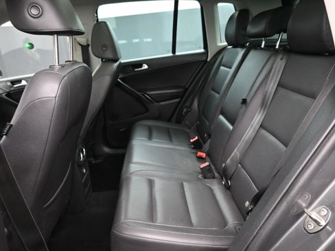 Used 2014 Volkswagen Tiguan SEL AWD/4WD image 22