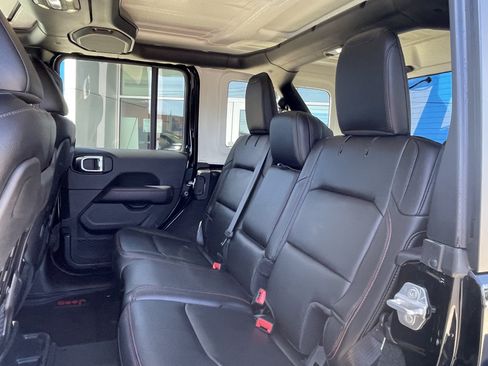 Used 2019 Jeep Wrangler Unlimited Rubicon AWD/4WD image 15