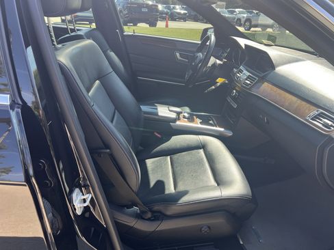 Used 2014 Mercedes-Benz E 350 4MATIC Sedan image 30