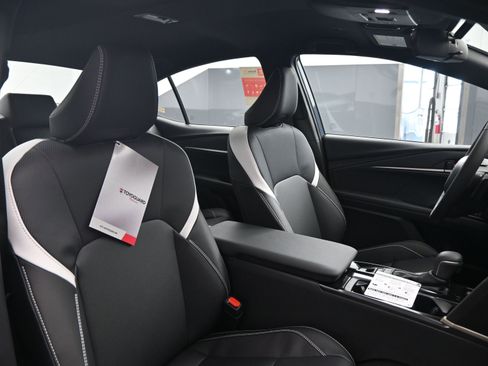 New 2026 Toyota Camry SE image 18