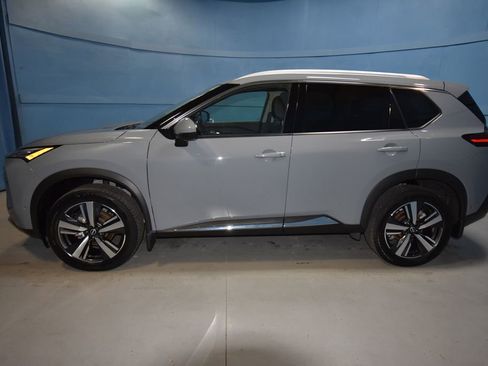 Used 2023 Nissan Rogue SL w/ SL Premium Package image 31