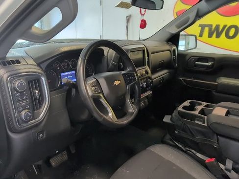 Used 2019 Chevrolet Silverado 1500 LT image 8