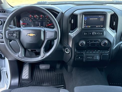 Used 2025 Chevrolet Silverado 2500 Custom w/ Custom Convenience Package image 7