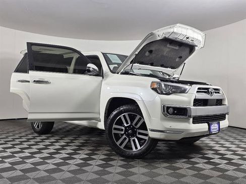 Used 2020 Toyota 4Runner Limited AWD/4WD image 44