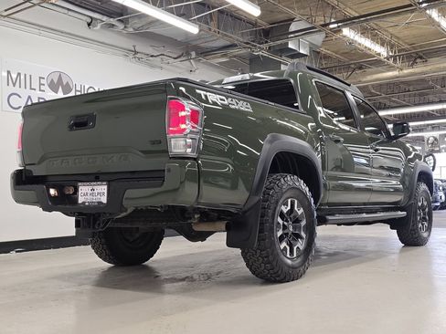 Used 2021 Toyota Tacoma TRD Off-Road w/ Technology Package AWD/4WD image 8