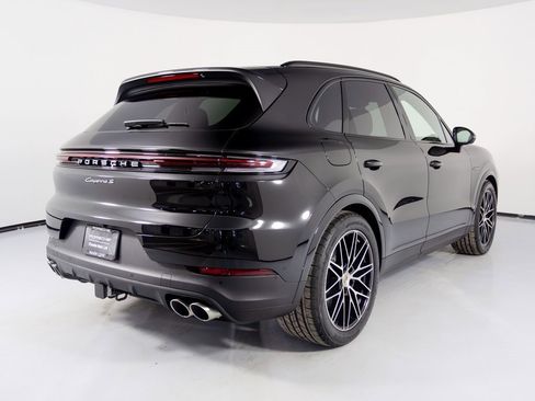 New 2026 Porsche Cayenne S image 10