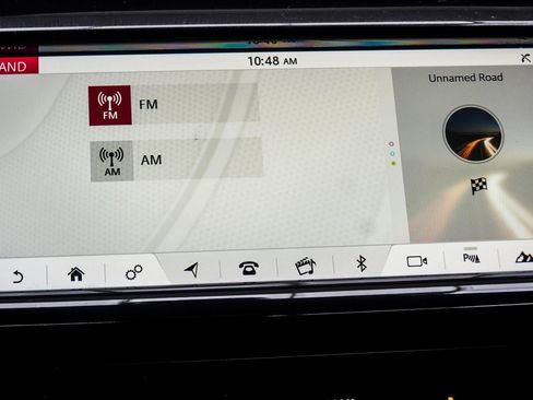 Used 2020 Land Rover Discovery Sport S image 24