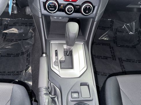 Used 2020 Subaru Crosstrek 2.0i image 20