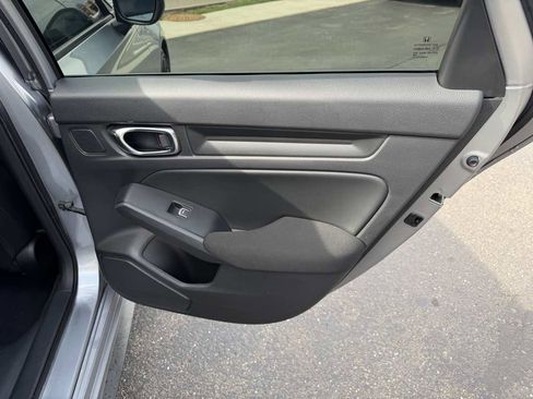 Used 2022 Honda Civic Sport image 17