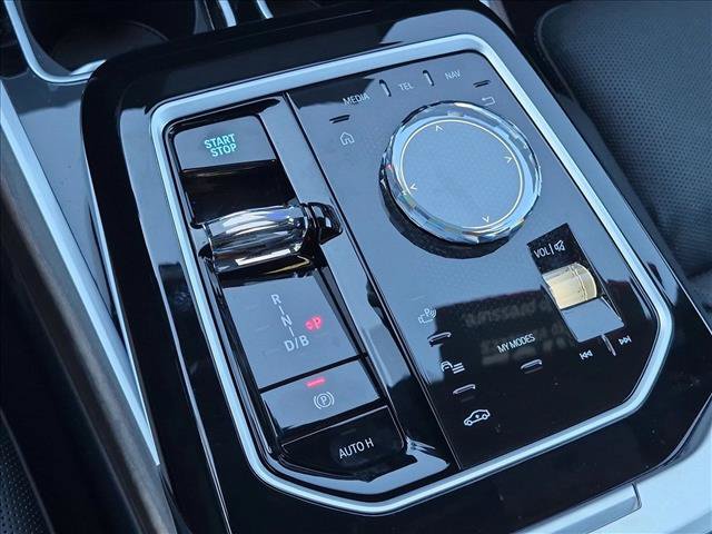 Certified 2025 BMW i7 xDrive60 AWD/4WD image 12