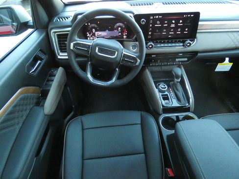 New 2026 GMC Canyon Denali AWD/4WD image 14