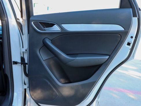 Used 2018 Audi Q3 2.0T Premium image 12