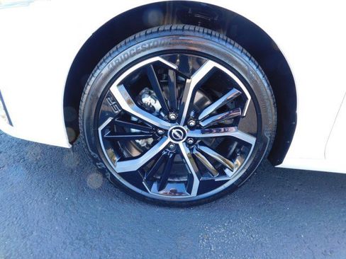 Used 2025 Nissan Altima 2.5 SR image 11